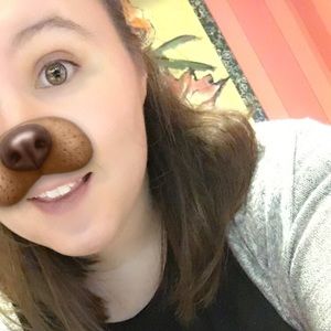 Meet your Posher, Kayla